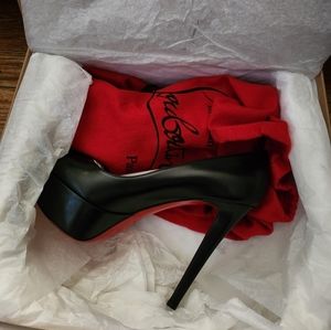 New never used authentic louboutin Bianca 120 pumps size 36 with box.